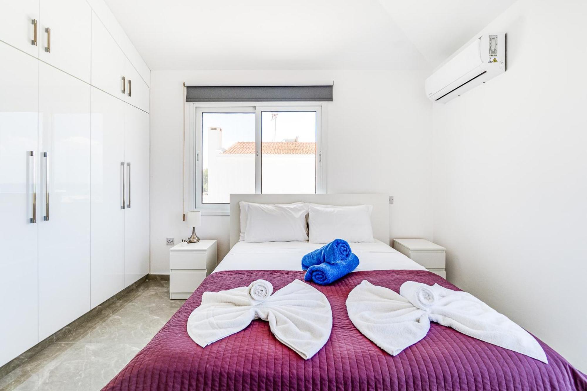 Beach Front Aqua Marina By Ezoria Villas Paralimni Bagian luar foto