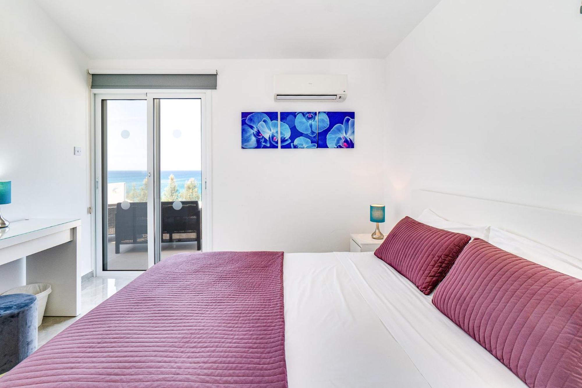 Beach Front Aqua Marina By Ezoria Villas Paralimni Bagian luar foto